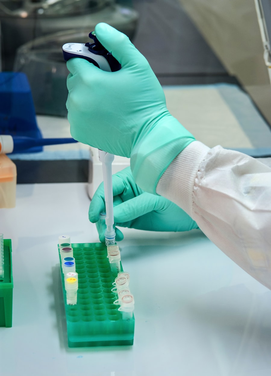 Pipeteo de muestras para pruebas de serología e inmunología